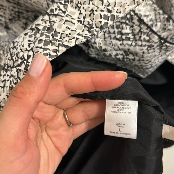 New York & Company Reptile Print Trench Coat Size L - Picture 7 of 7